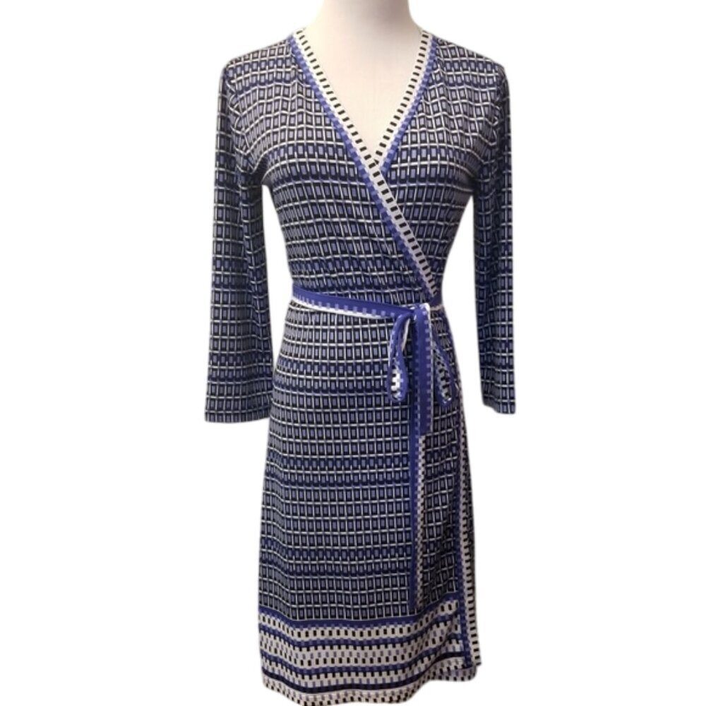 Max Studio printed wrap dress  women's size Small (H32)